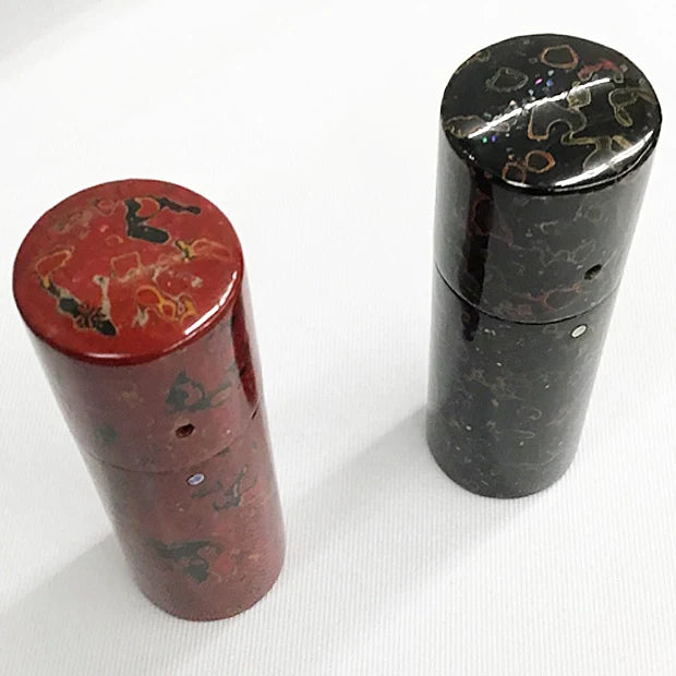 Glove Powder Case Urushi Cylindrical