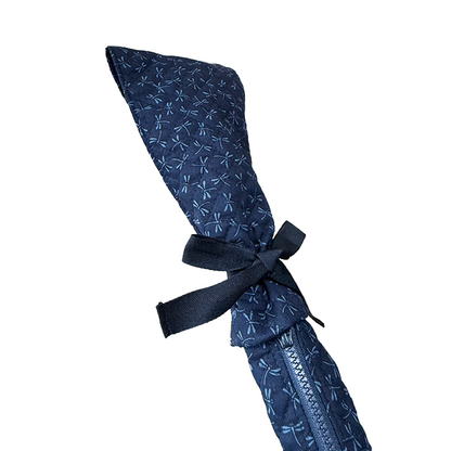 Quilted bow case with a zipper