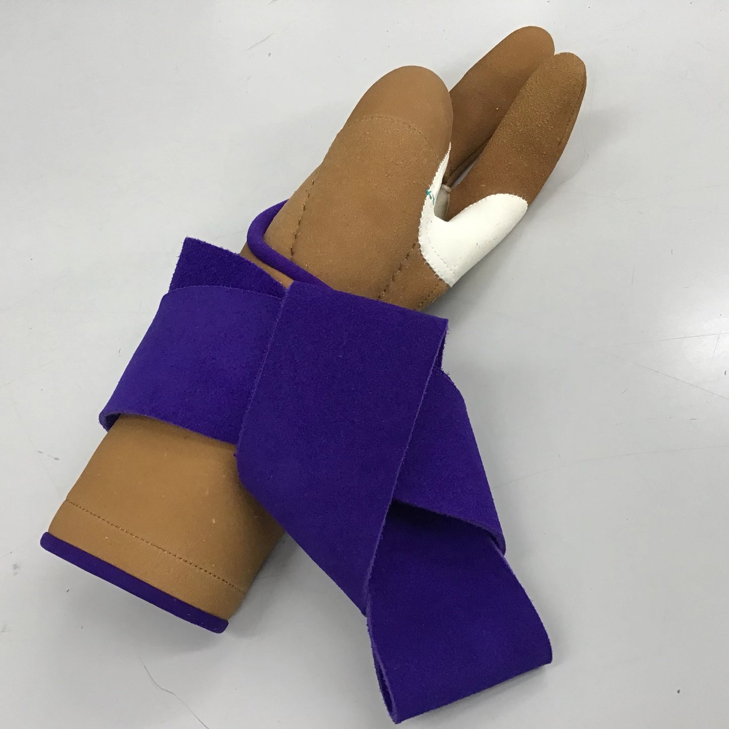 Glove Wristband Deer Leather Purple