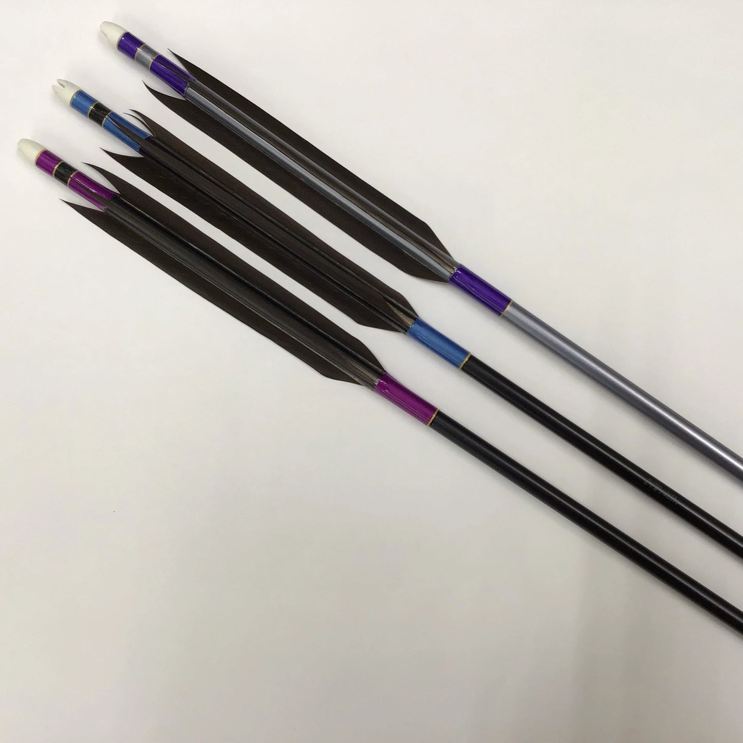 【Black Feathers】Aluminum Arrows with Black Eagle Kazakiri feathers for long diatance