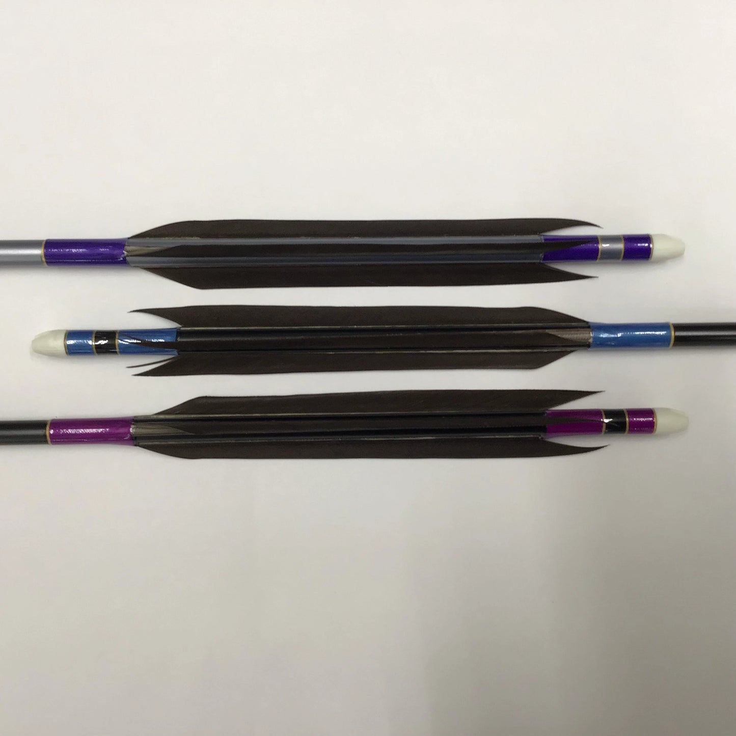 【Black Feathers】Aluminum Arrows with Black Eagle Kazakiri feathers for long diatance