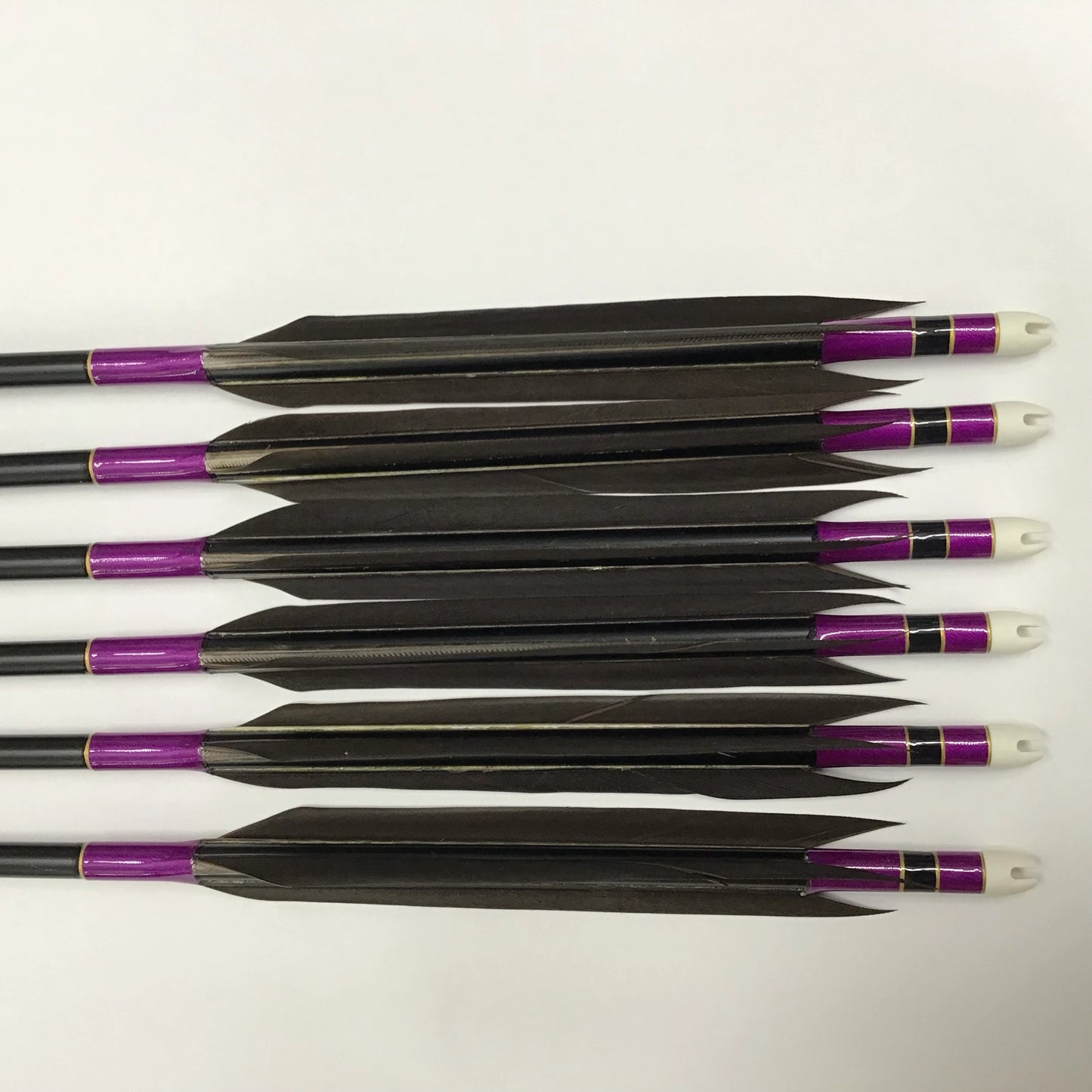 【Black Feathers】Aluminum Arrows with Black Eagle Kazakiri feathers for long diatance