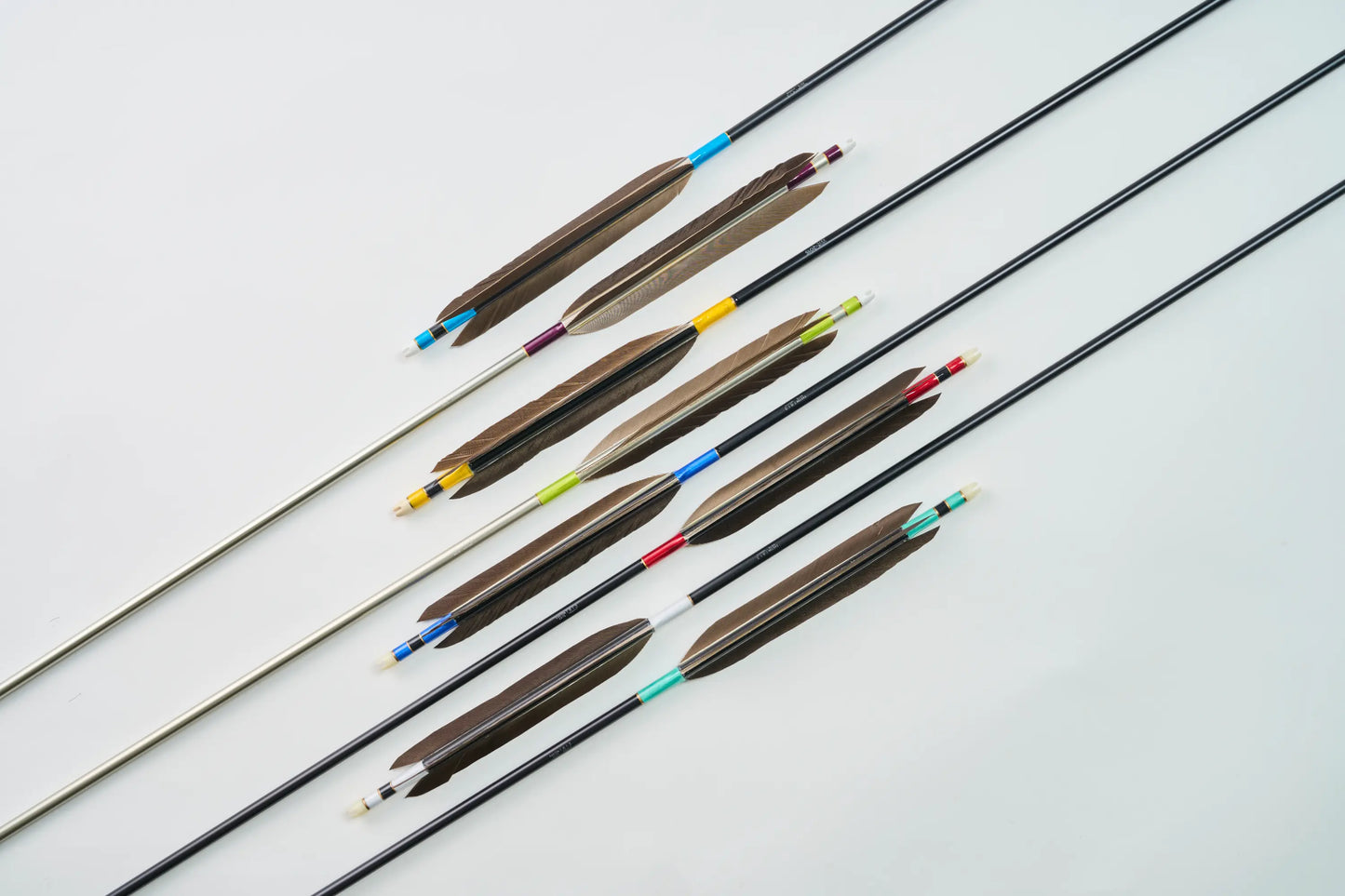 Aluminum Arrows  with black eagle feathers 1813/1913/2014/2015