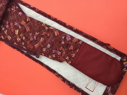 Quilted bow case with a zipper