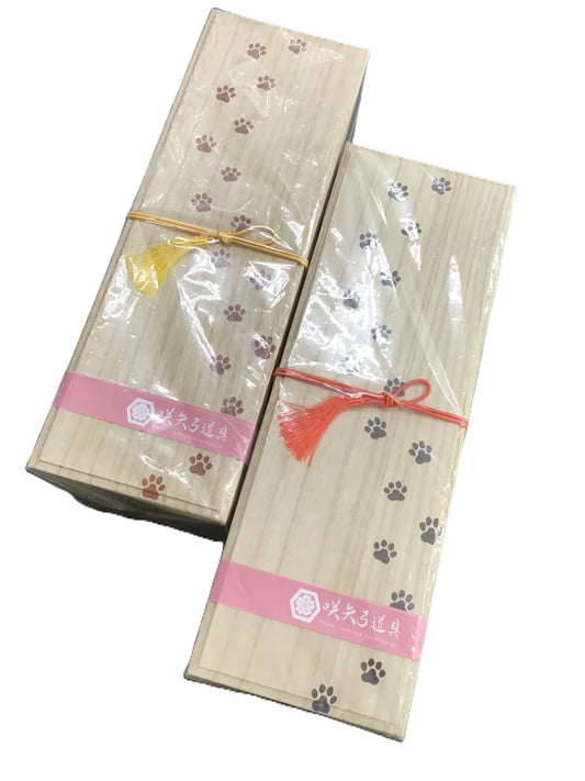 Paulownia box for Kyudo glove